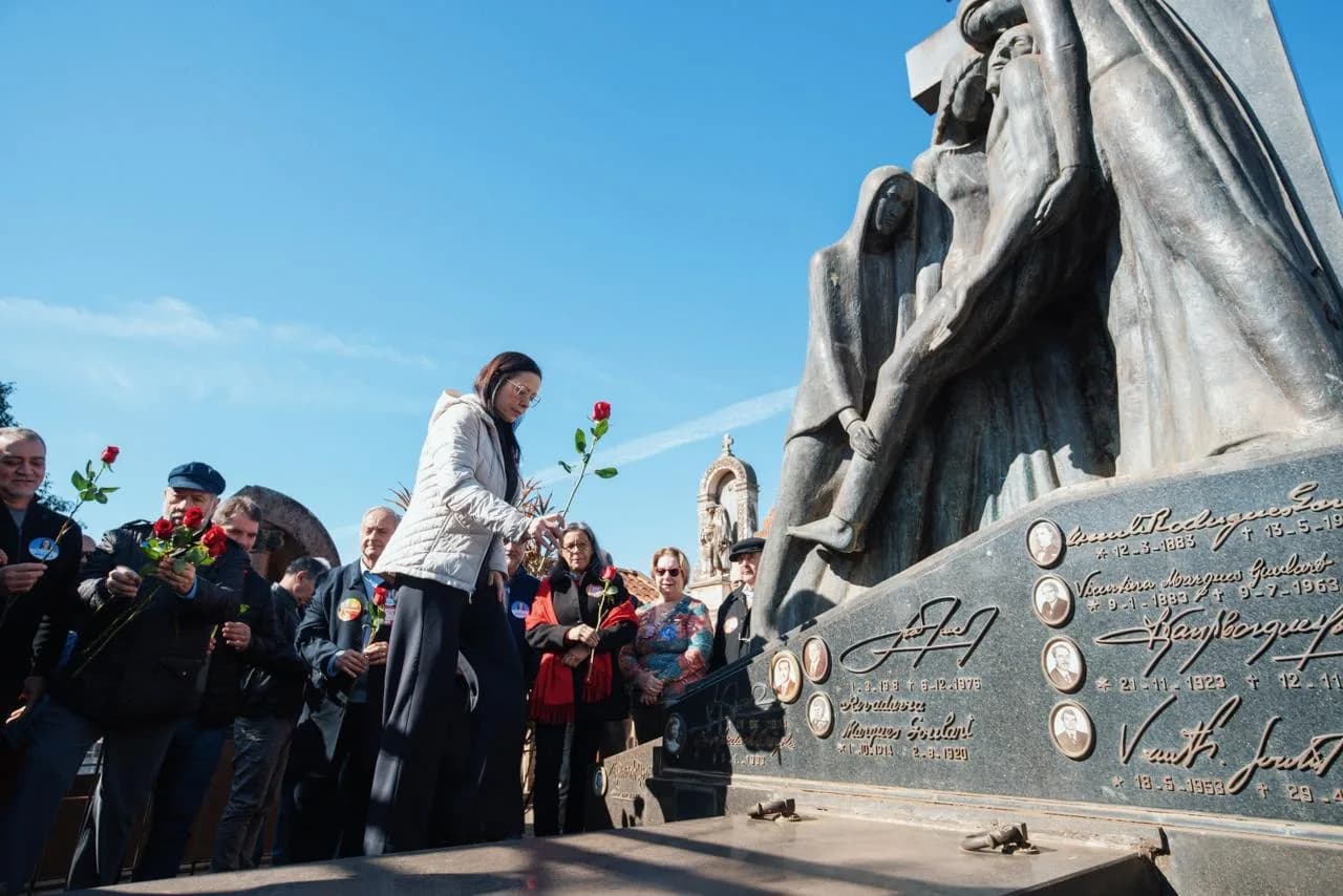 Juliana Brizola homenageia Leonel Brizola em São Borja (RS) e reforça legado trabalhista