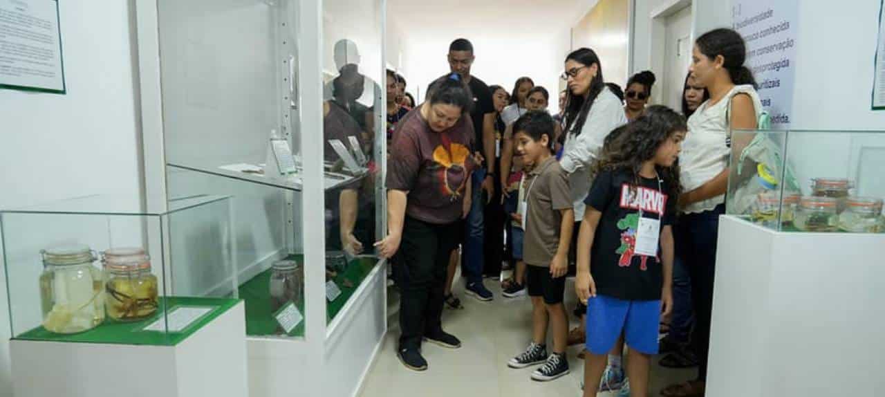PASSEIO CULTURAL Crianças atendidas pelo Teamarr visitam o Museu Integrado de Roraima