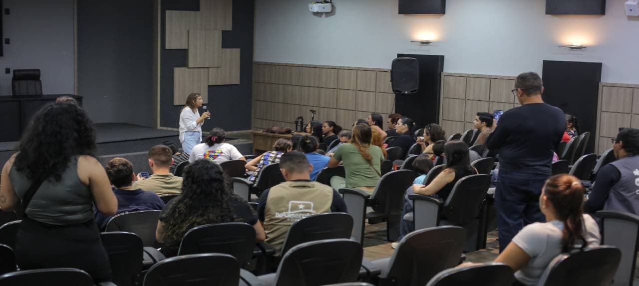 DIÁLOGO COM AS FAMÍLIAS Superintendente garante continuidade e melhorias no Teamarr em reunião com pais de atendidos